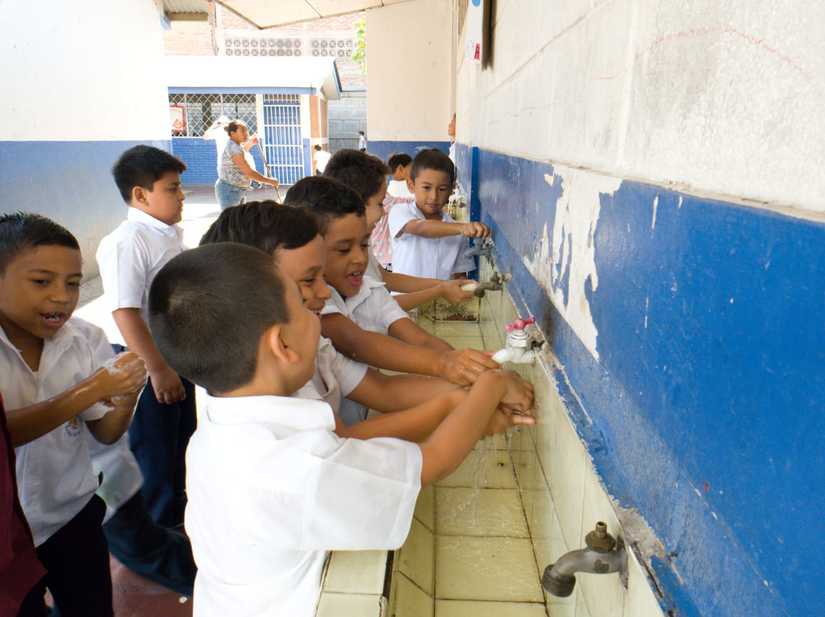 ni&ntilde;os-lavado-manos